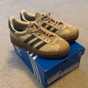 Adidas Woman’s Gazelle Bold 8.5